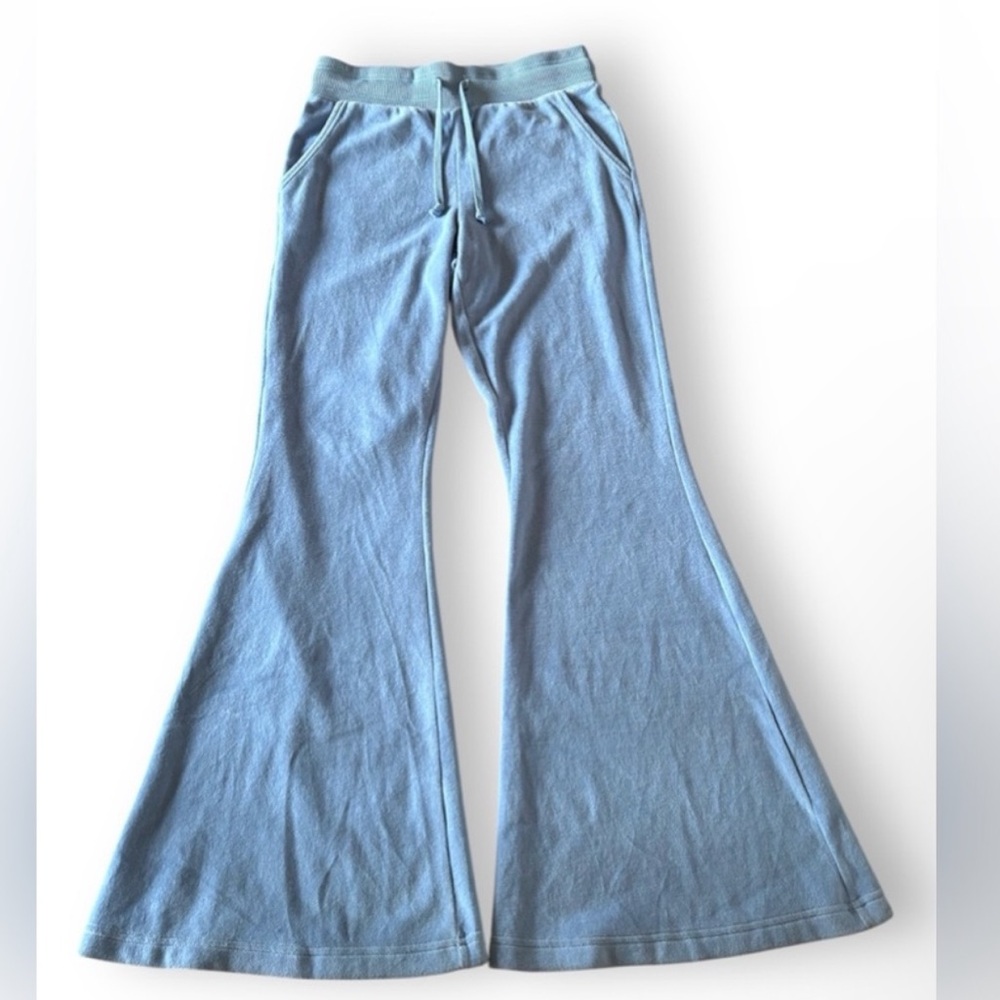 NWOT AERIE Blue Velour Flare Pants - Picture 2 of 5